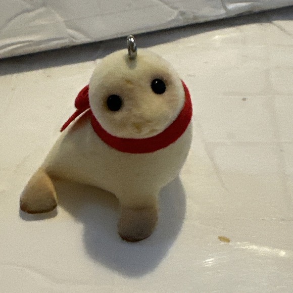 Other - Vtg Hallmark Flocked Seal Miniature Figurine Small Tan Fuzzy Seal Pup Ornament